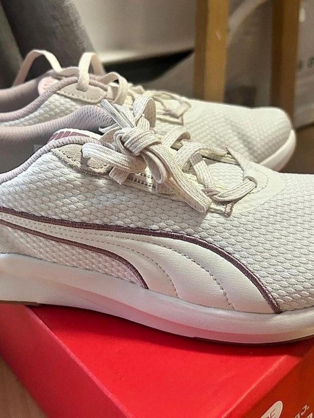 NIB Puma Softride Nalla White/Rose Gold Sneakers - Women's Size US 9